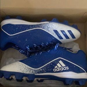 Boys baseball cleats.